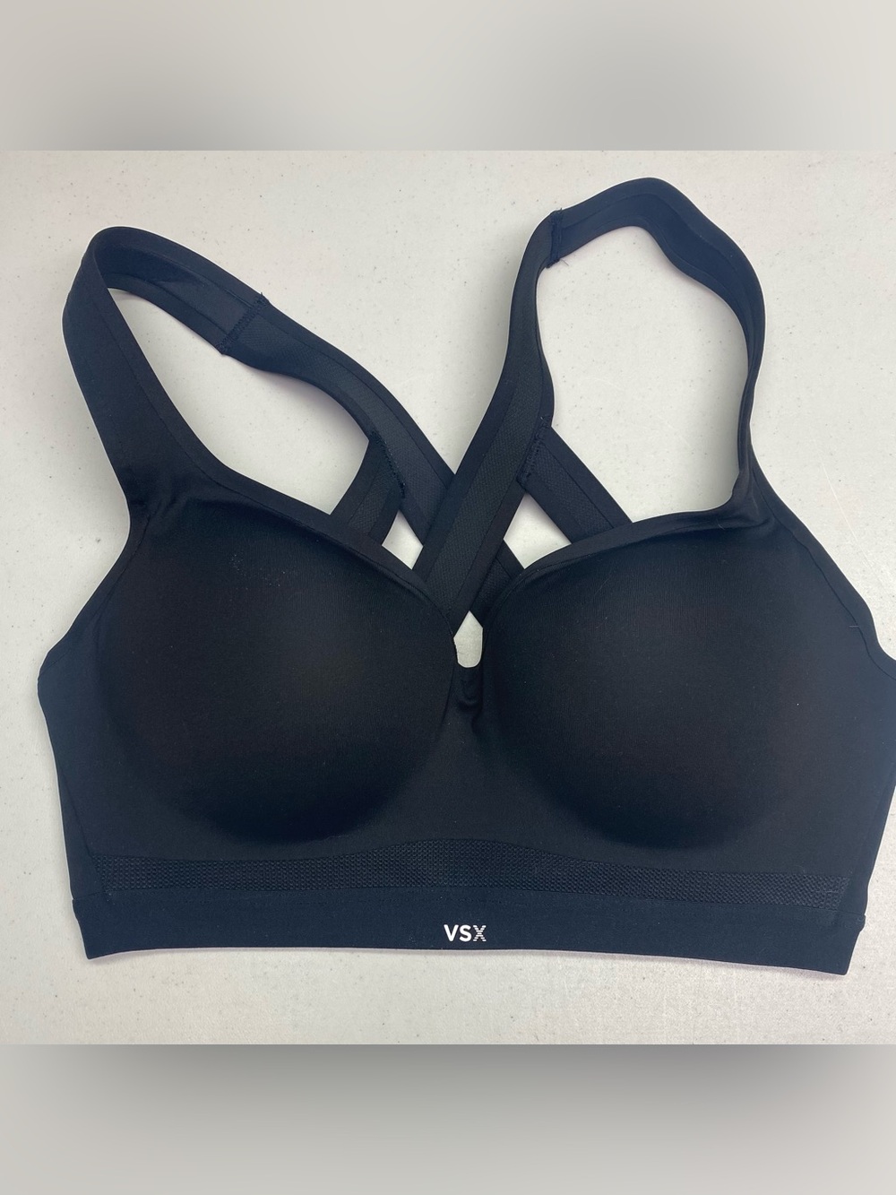 VS BLK  Sports bra with Underwire, 32DD *P1031